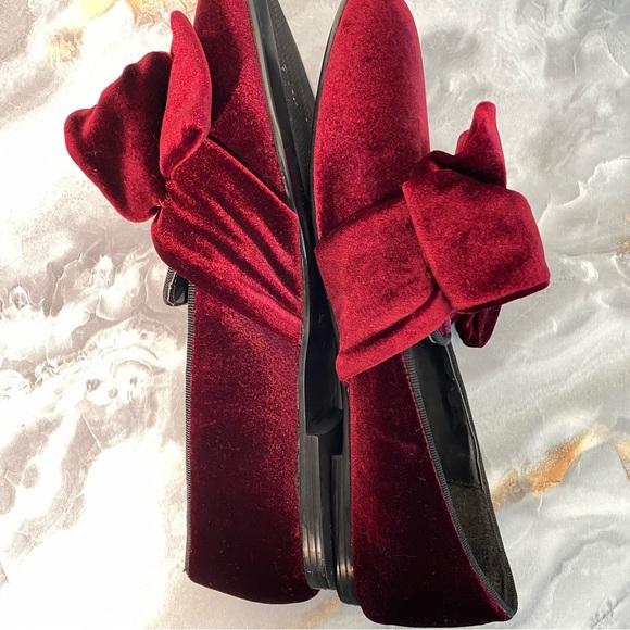 Zara Basics Burgundy Red Velvet Loafers Bow Flats Size 40 - Picture 9 of 11